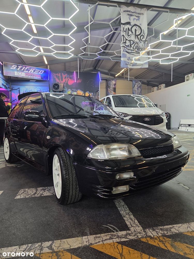 Suzuki Swift 1.3 16V GTi - 1