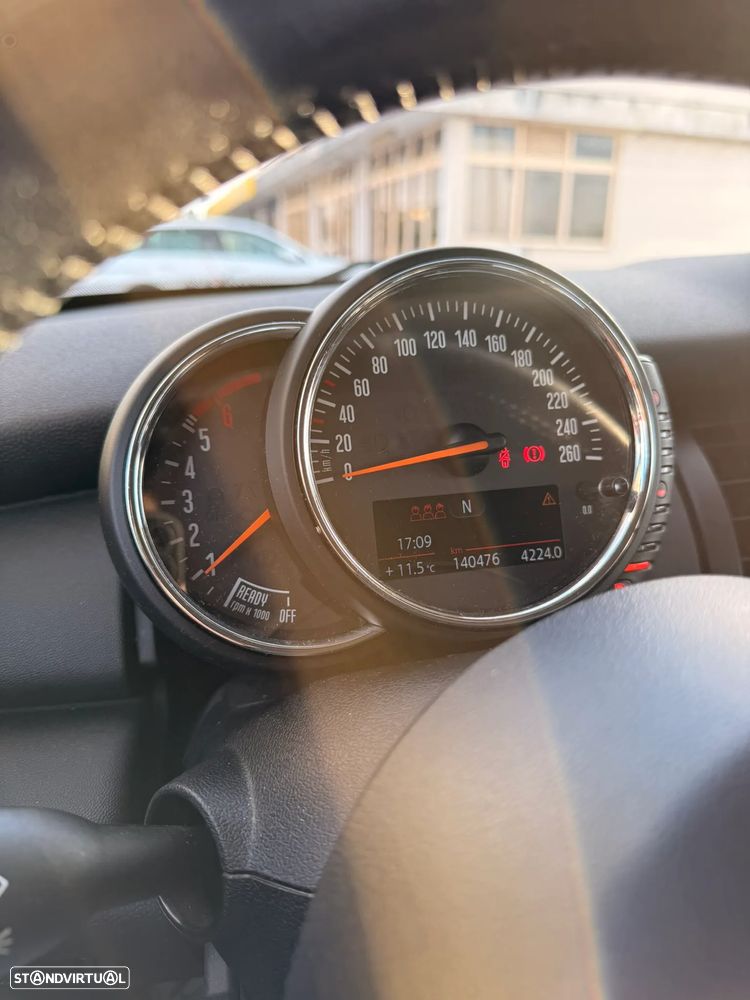 MINI 5 Portas One D - 12