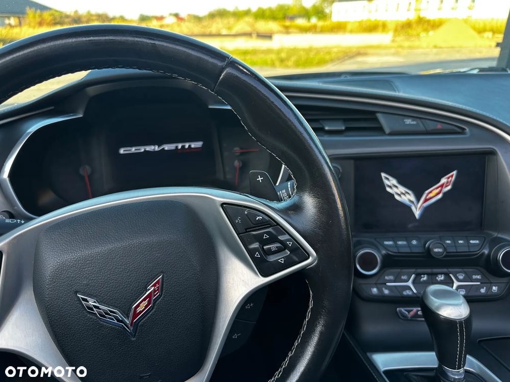 Chevrolet Corvette - 26