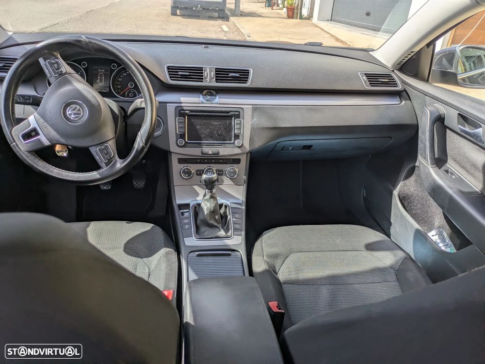 VW Passat 1.6 TDI Edition Conf.BM - 3