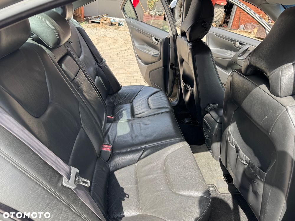 Volvo S60 2.4 D5 - 27