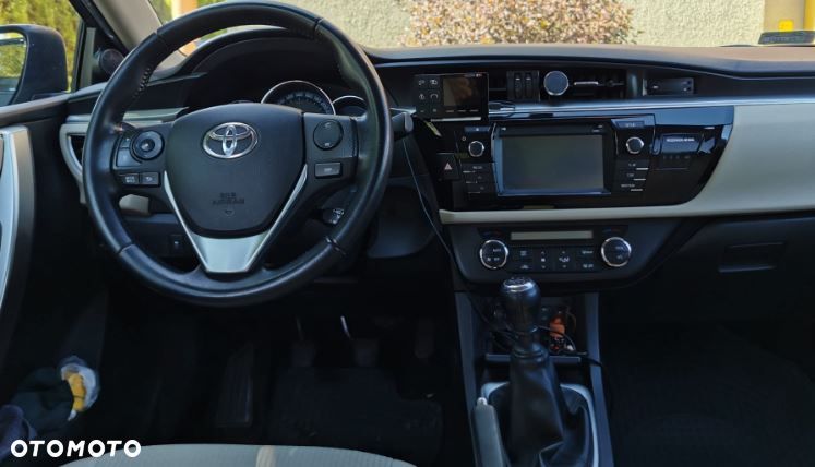 Toyota Corolla - 6