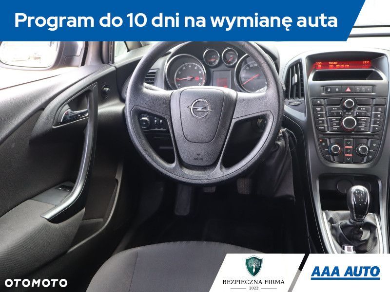 Opel Astra - 9