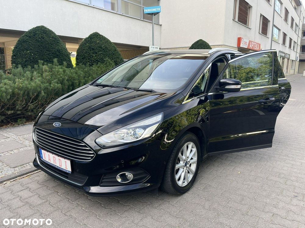 Ford S-Max - 14
