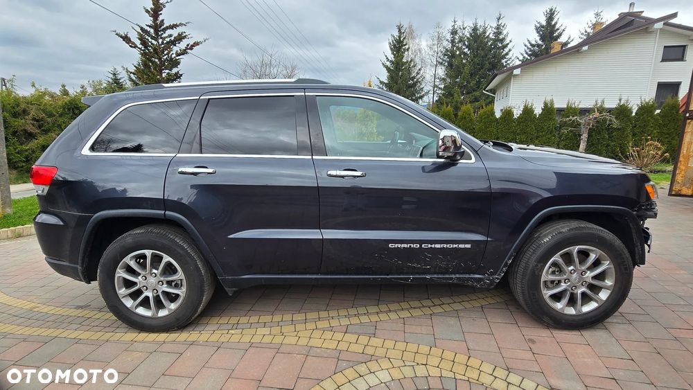 Jeep Grand Cherokee - 11