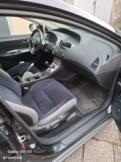 Honda Civic 1.8 Comfort - 4