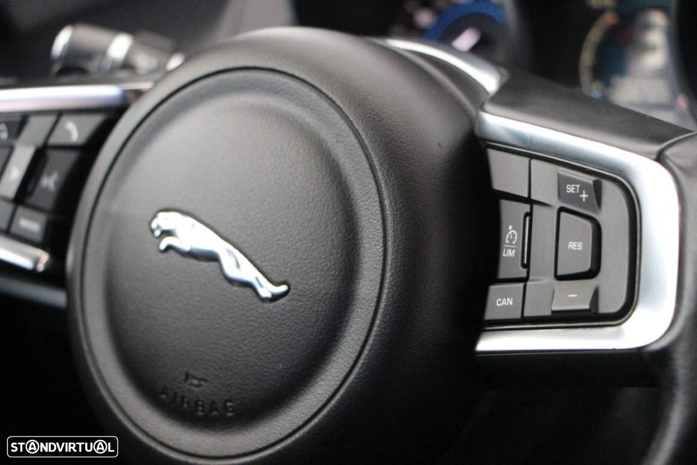Jaguar XE 2.0 D R-Sport Aut. - 21