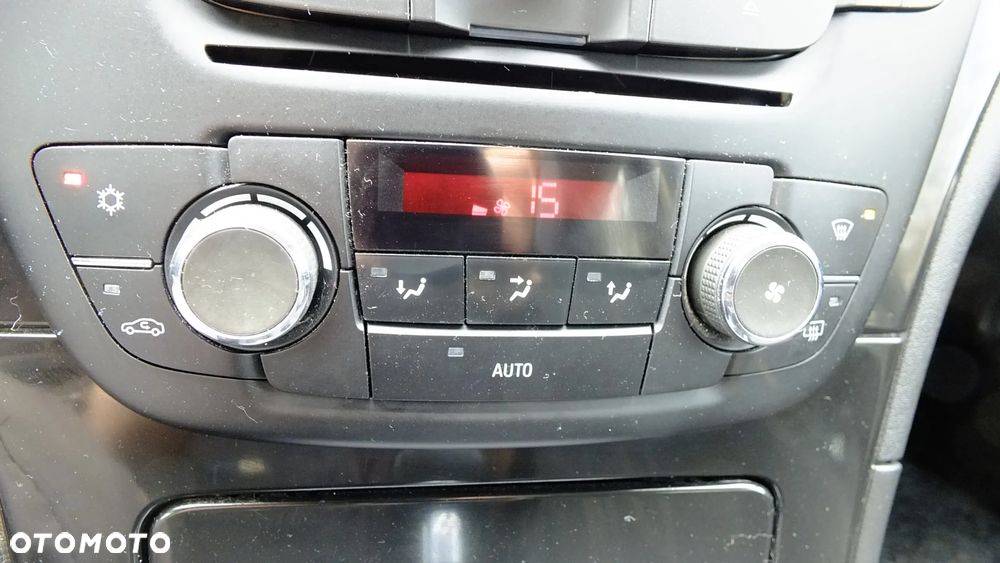 Opel Insignia 2.0 CDTI Edition - 24