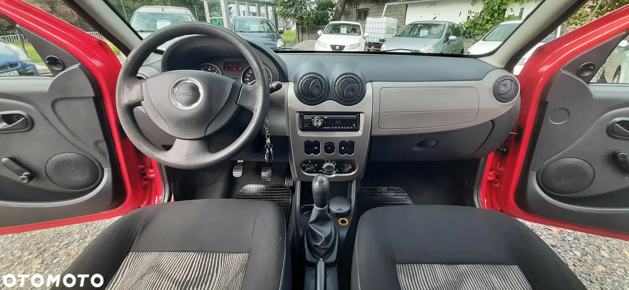 Dacia Sandero - 8