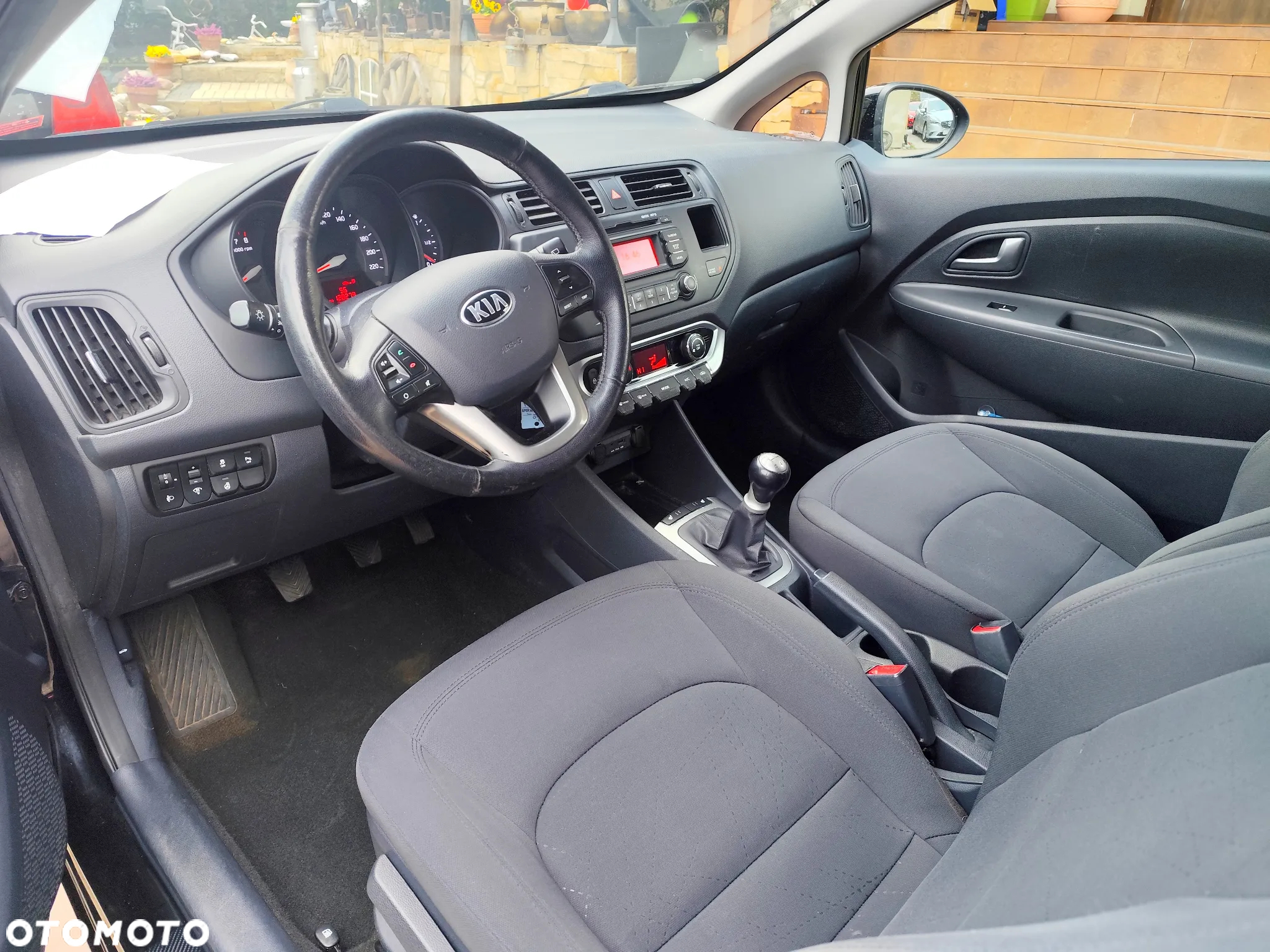Kia Rio 1.2 Dream Team Edition - 7