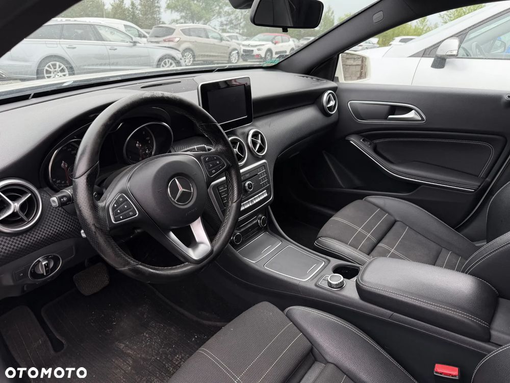 Mercedes-Benz Klasa A 200 d 7G-DCT Motorsport Edition - 9