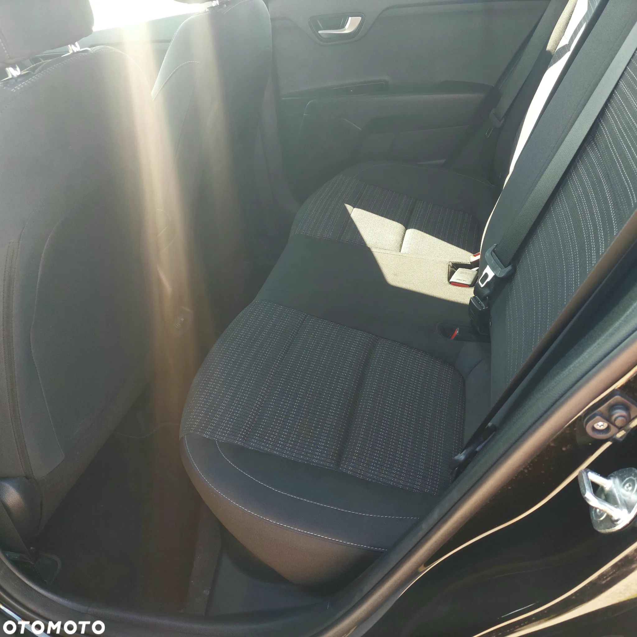 Kia Stonic 1.4 L - 17