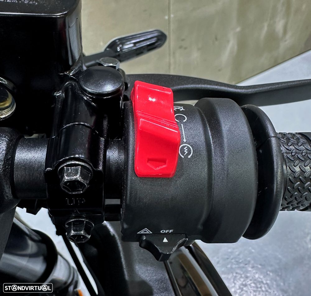Yamaha R 3 - 14