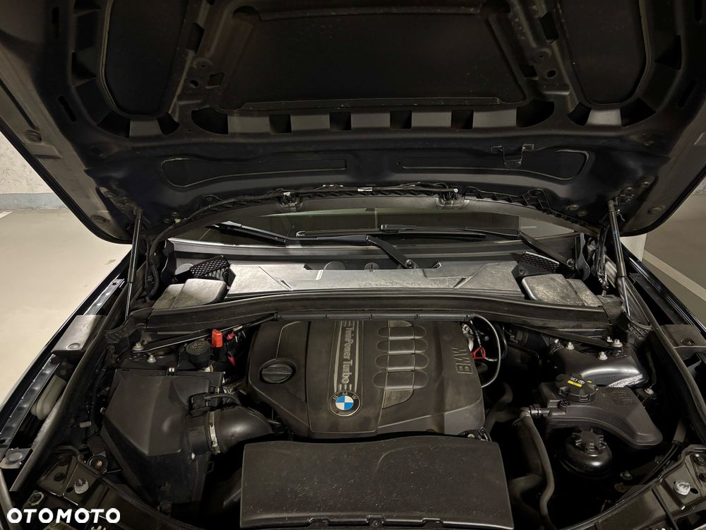 BMW X1 xDrive18d - 12