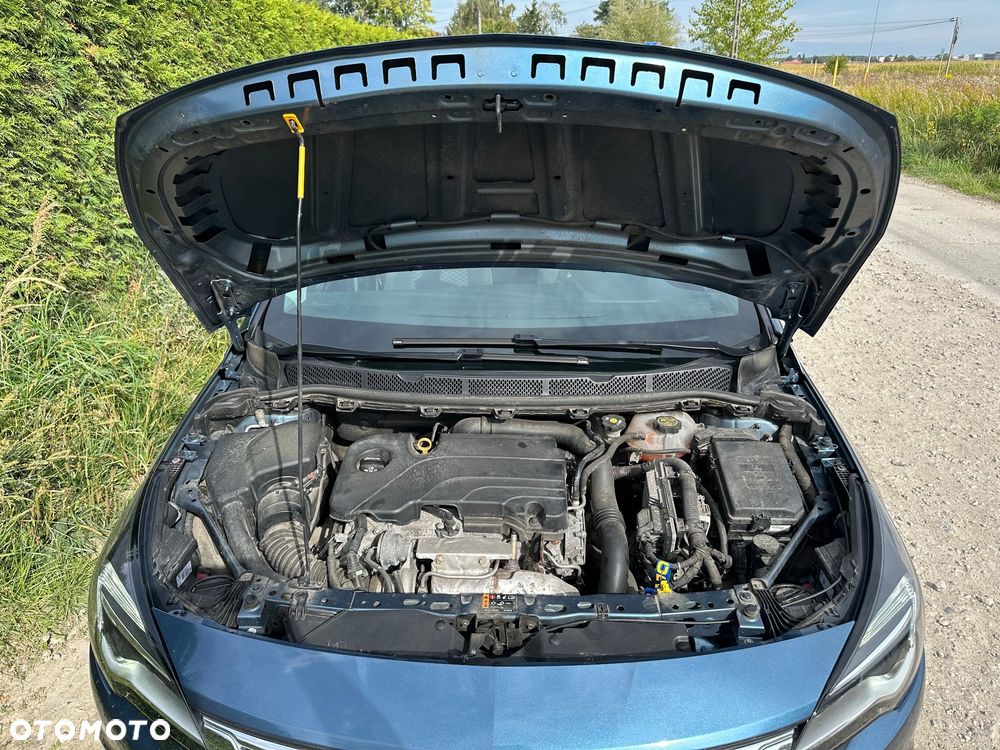Opel Astra 1.4 T Dynamic S&S - 17