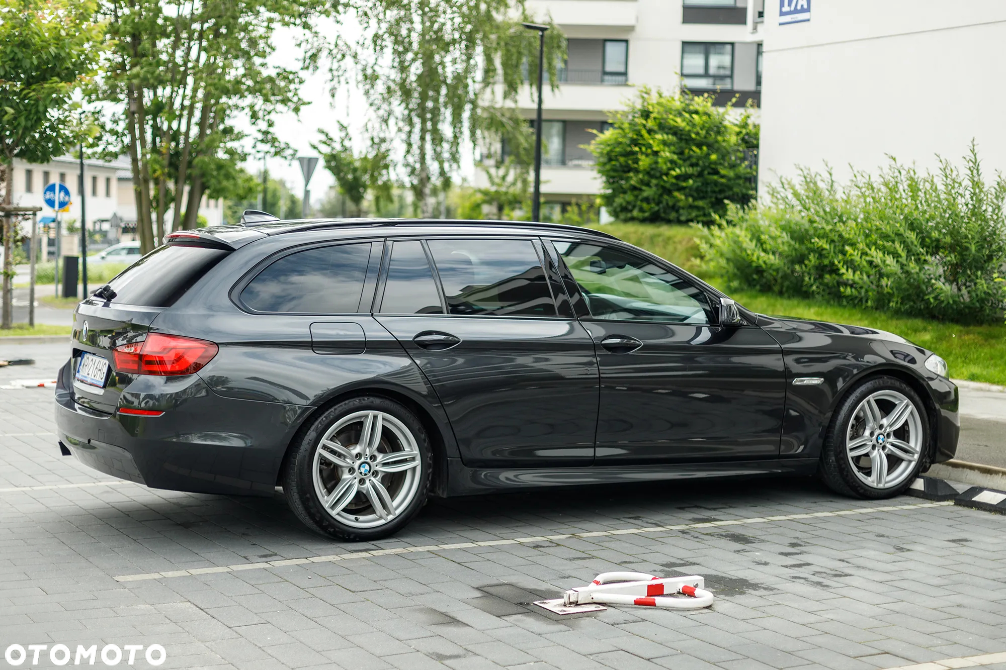 BMW Seria 5 520d Touring Sport-Aut - 14