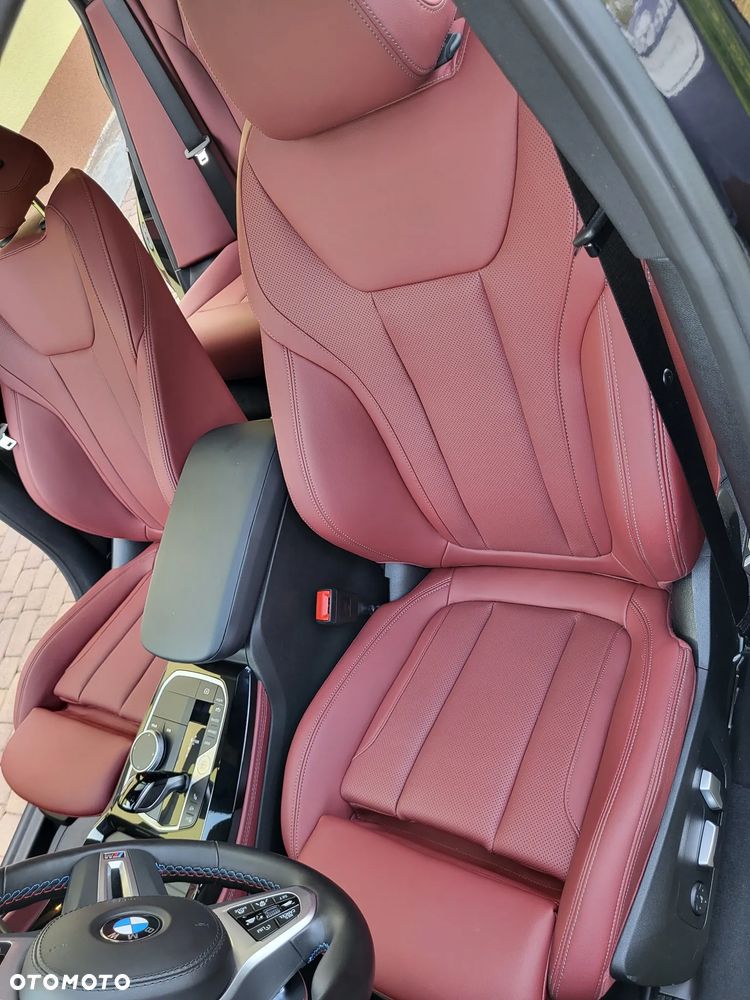 BMW X4 xM40i mHEV - 34