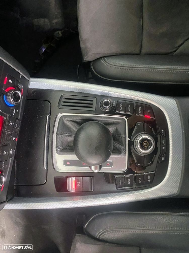 Audi Q5 2.0 TDI Sport S-tronic - 28