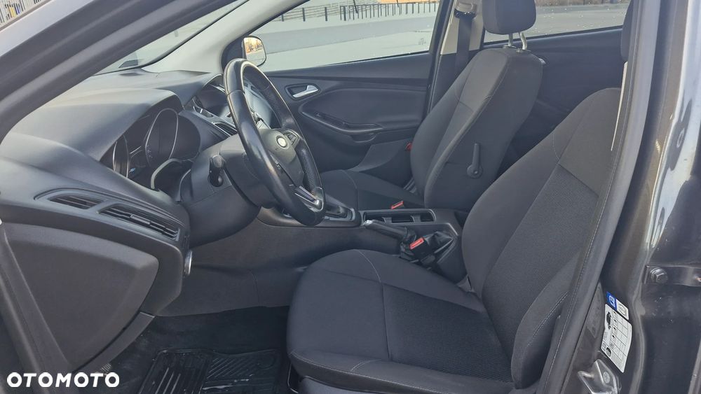 Ford Focus 1.6 Trend - 8