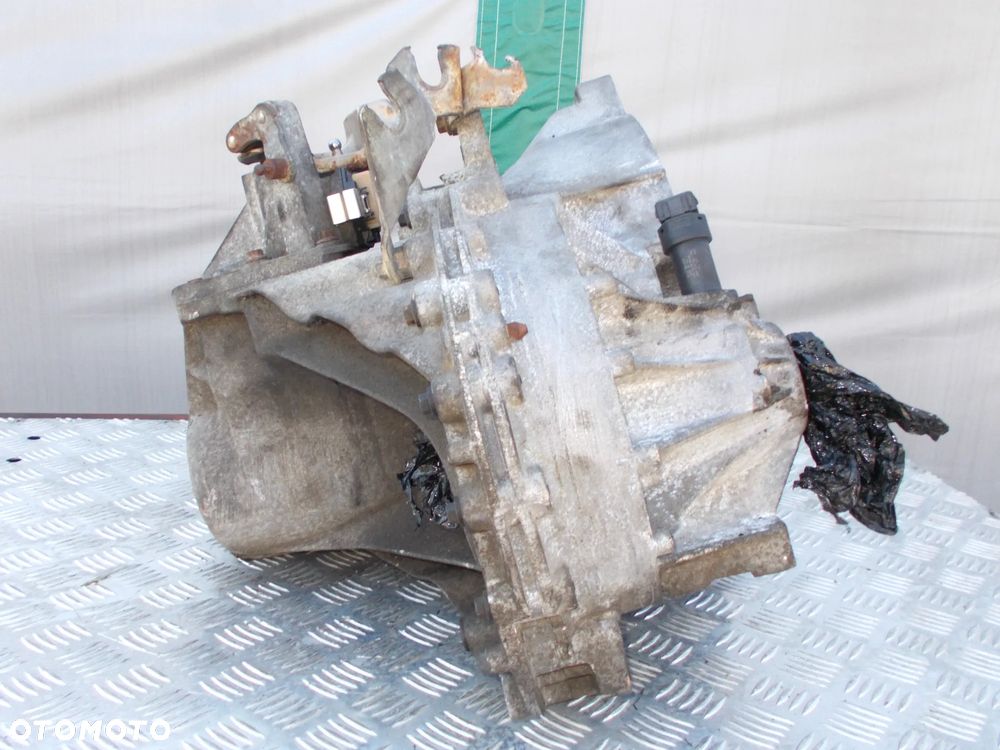 VW Sharan MK1 - skrzynia biegów 2.8 VR6 957T7F097AB DBV - 4