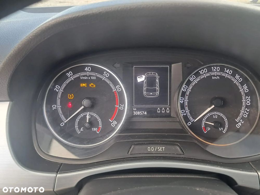 Skoda Fabia - 4