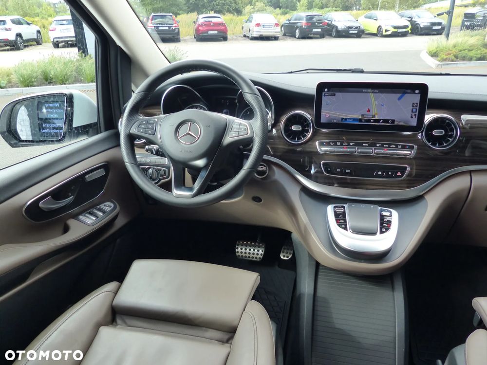 Mercedes-Benz Klasa V 300 d 4-Matic Avantgarde 9G-Tronic (d³ugi) - 26