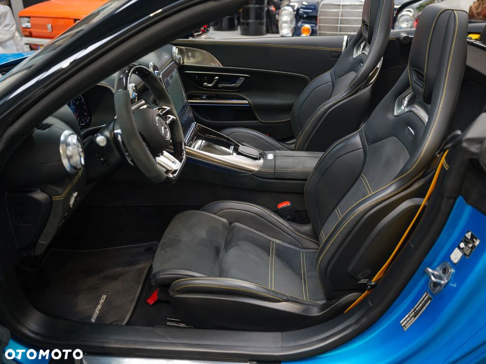 Mercedes-Benz SL AMG 63 4-Matic+ - 16