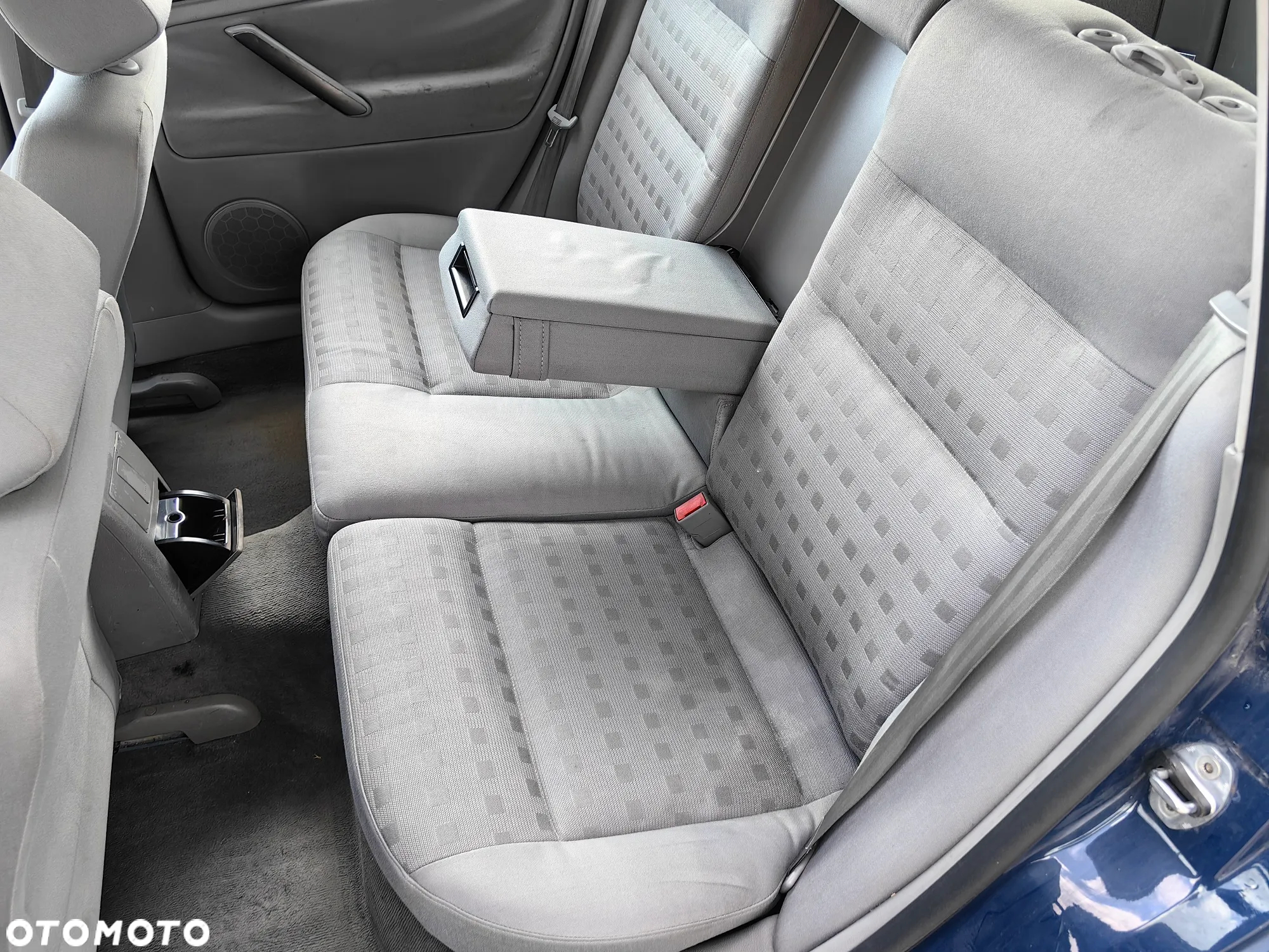 Volkswagen Passat 1.9 TDI Basis - 18