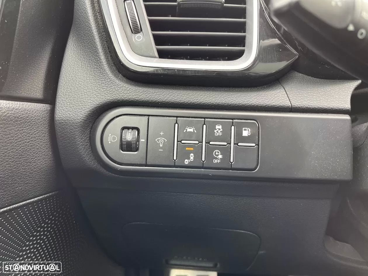 Kia XCeed 1.6 GDi PHEV Drive - 17