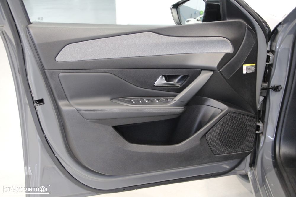 Peugeot 308 SW 1.6 Hybrid Allure e-EAT8 - 6