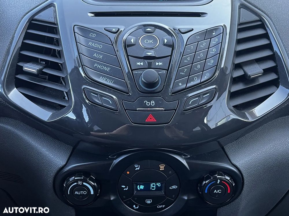 Ford EcoSport - 19