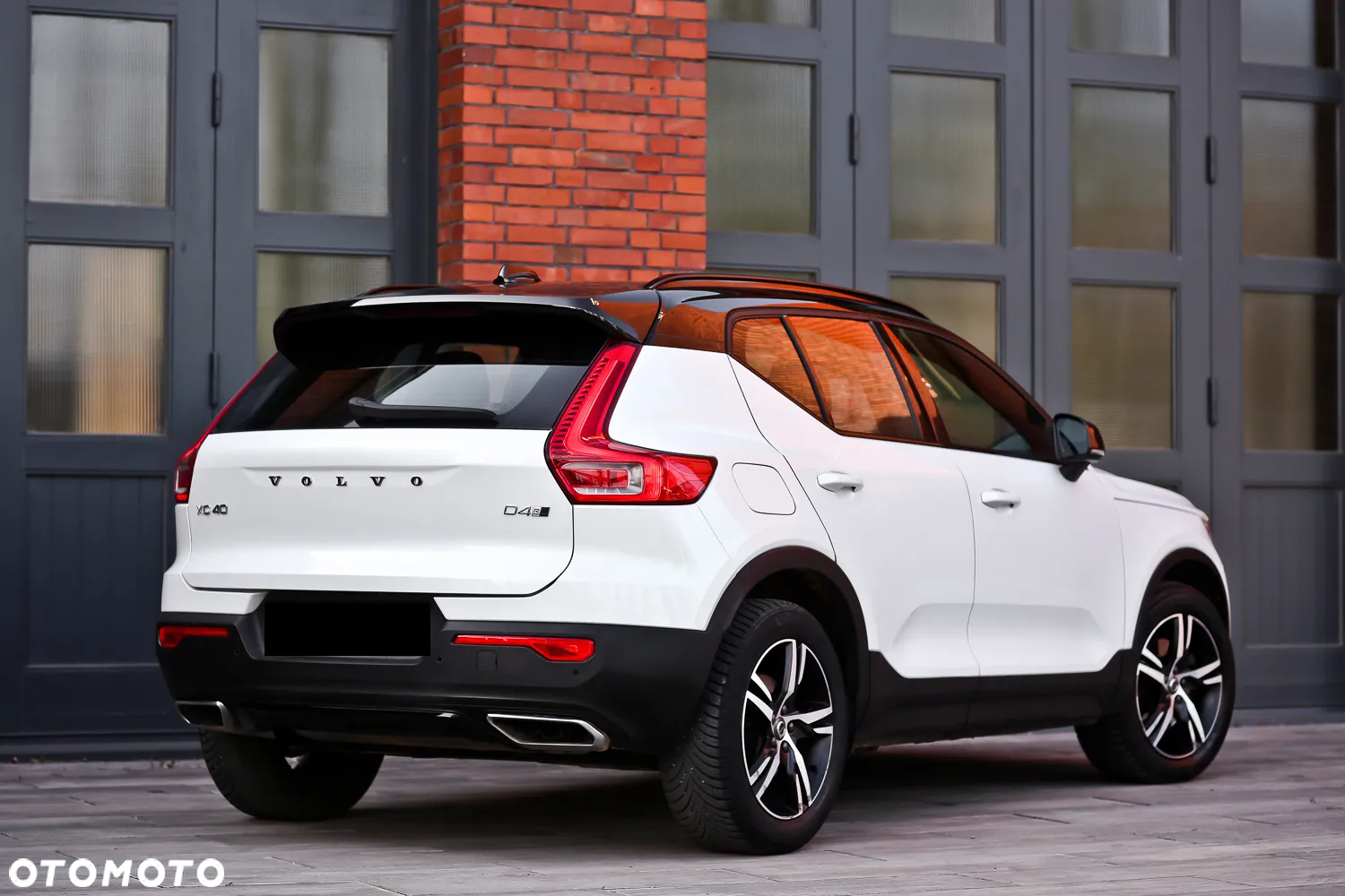 Volvo XC 40 D4 AWD Geartronic R-Design - 15