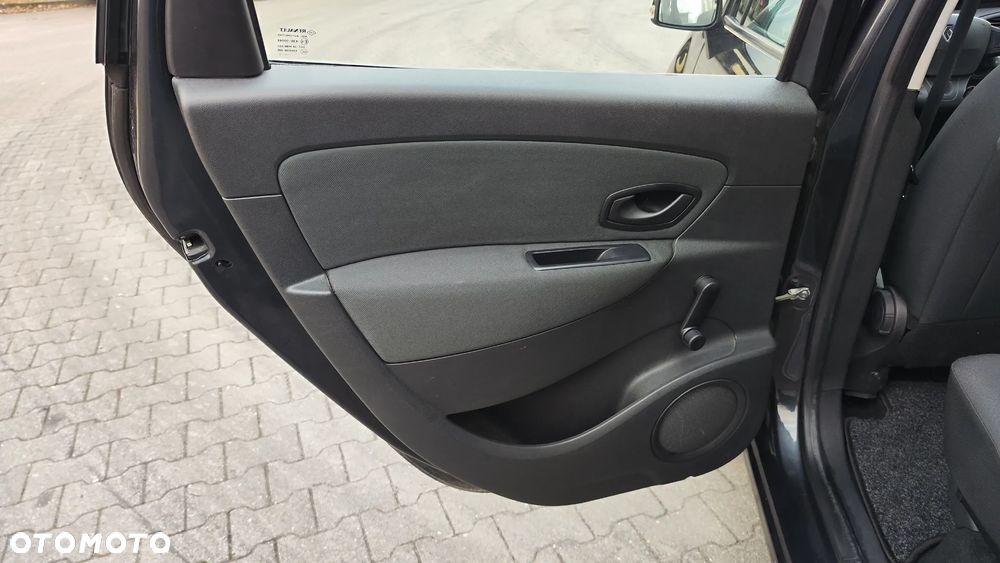 Renault Scenic 1.6 16V 110 TomTom Edition - 18