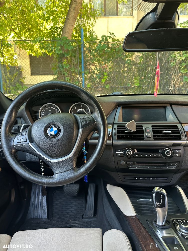 BMW X6 xDrive30d - 10