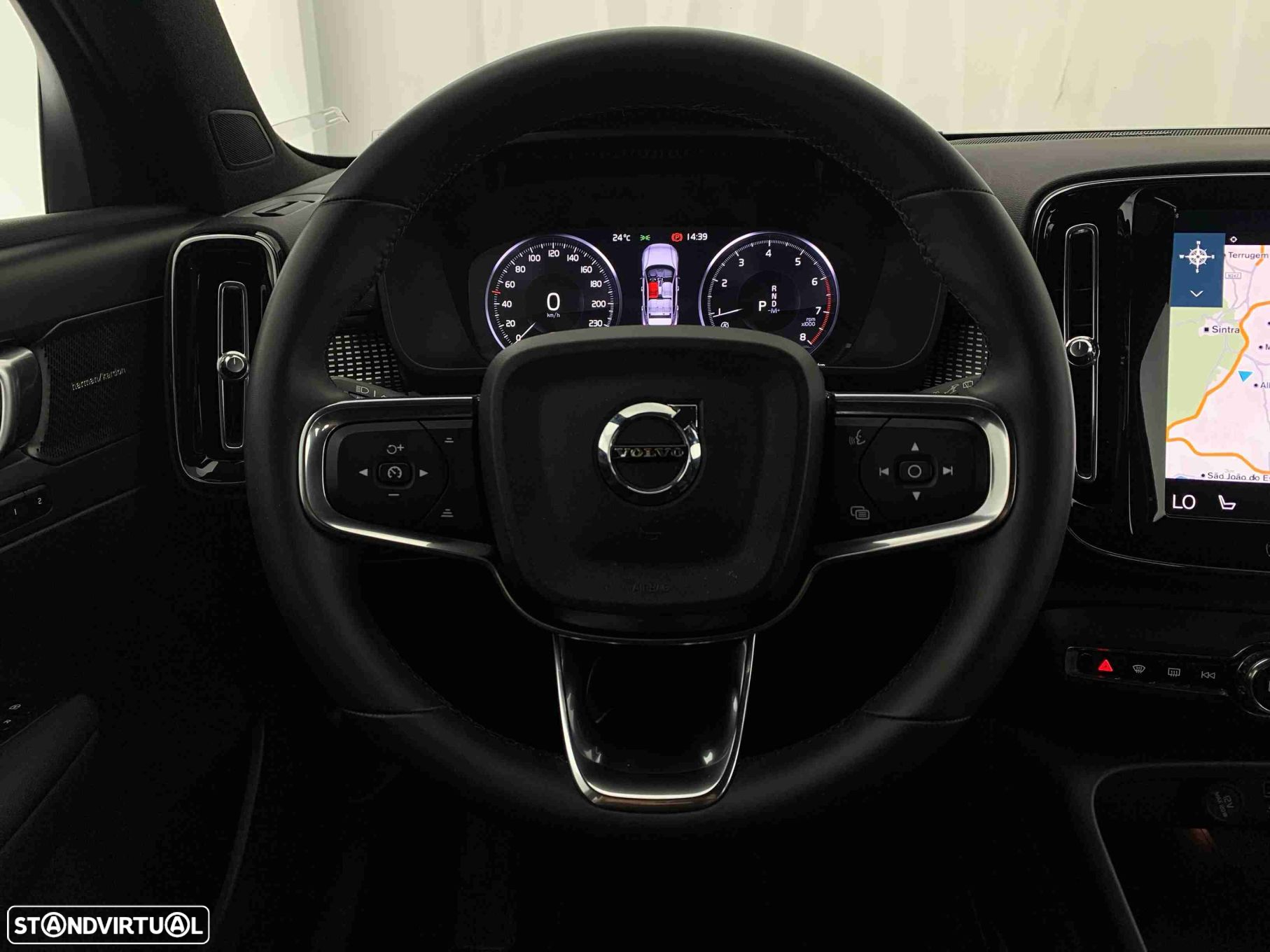 Volvo XC 40 1.5 T2 Plus Dark Auto - 23