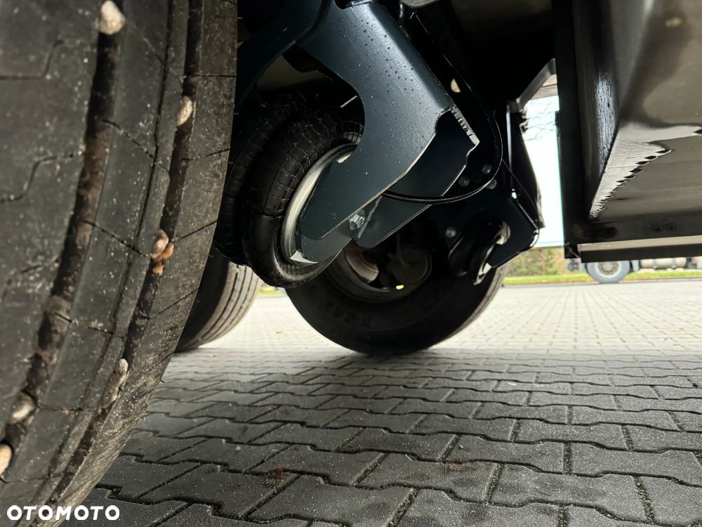 Krone Chłodnia ,Doppelstock , Carrier Vector 1550 - 23