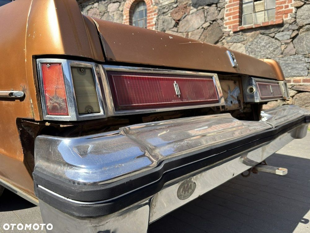 Oldsmobile Delta 88 - 29