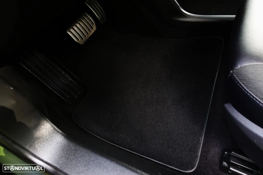 Tesla Model S Standard - 32