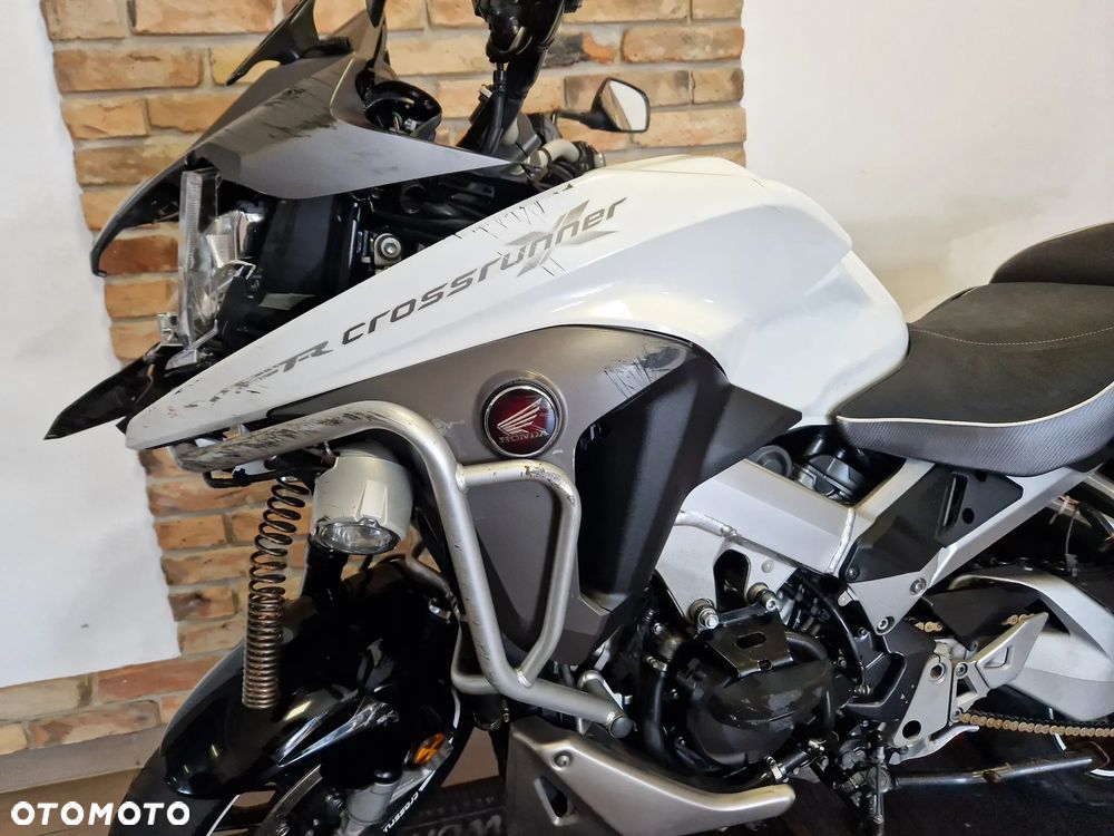 Honda VFR - 25