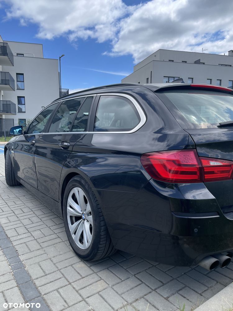 BMW Seria 5 525d - 2
