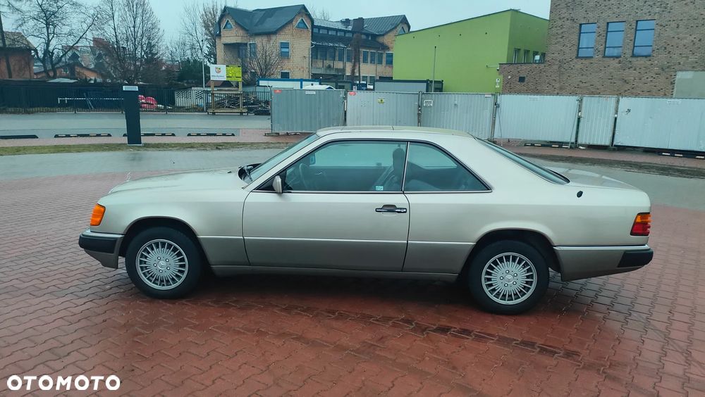 Mercedes-Benz W124 (1984-1993) - 6