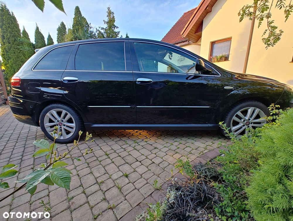 Fiat Croma 1.9 JTD Emotion - 6