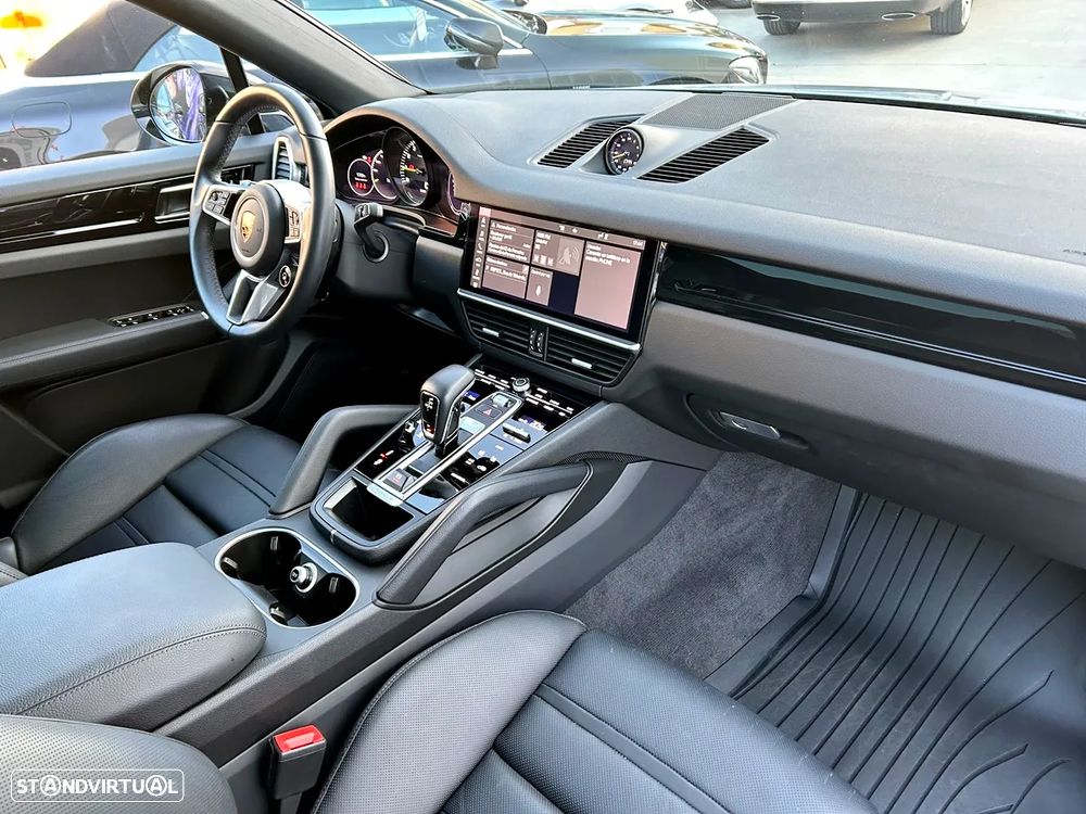 Porsche Cayenne Coupé E-Hybrid - 42