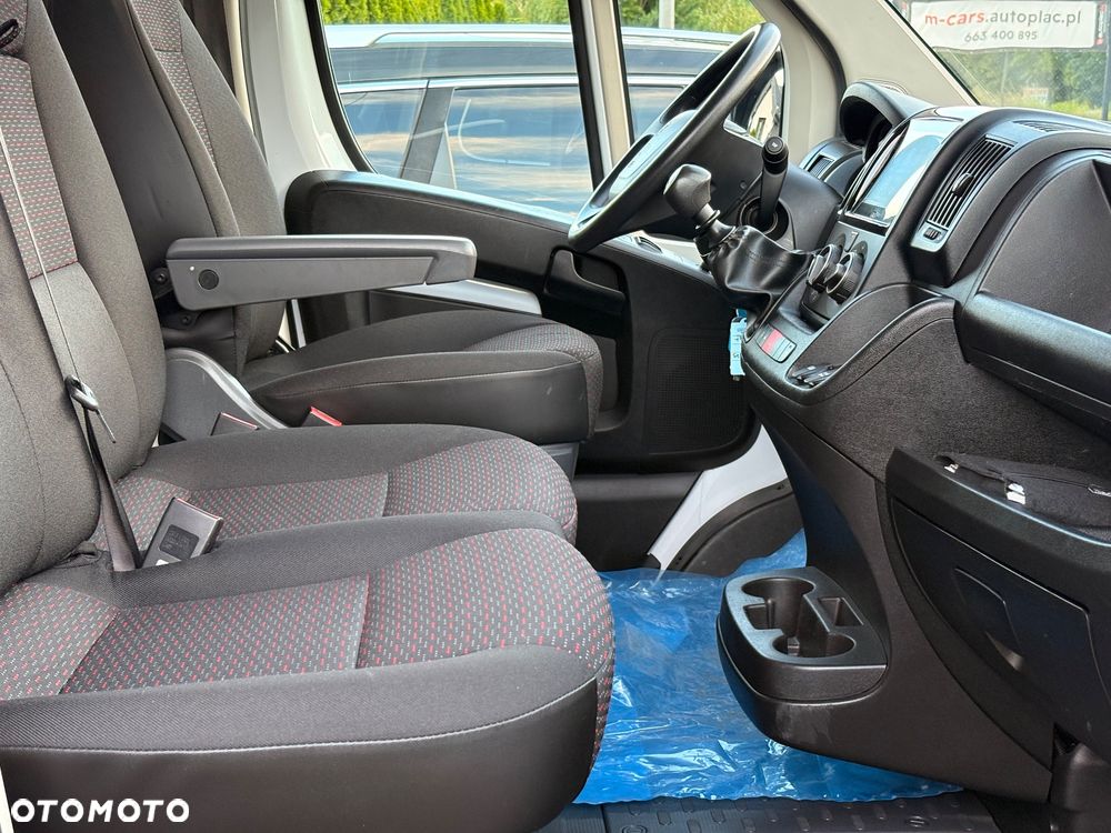 Peugeot Boxer 335 L3H2 Premium - 15