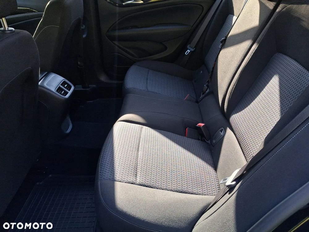 Opel Insignia 2.0 CDTI Elegance S&S - 26