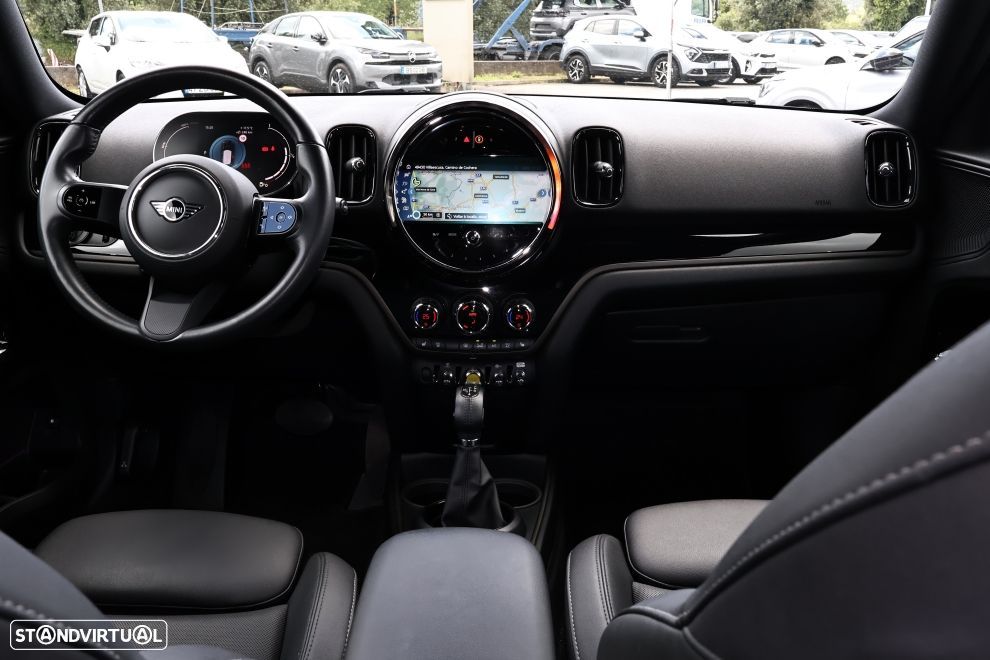MINI Countryman Cooper SE Premium Classic Auto - 11