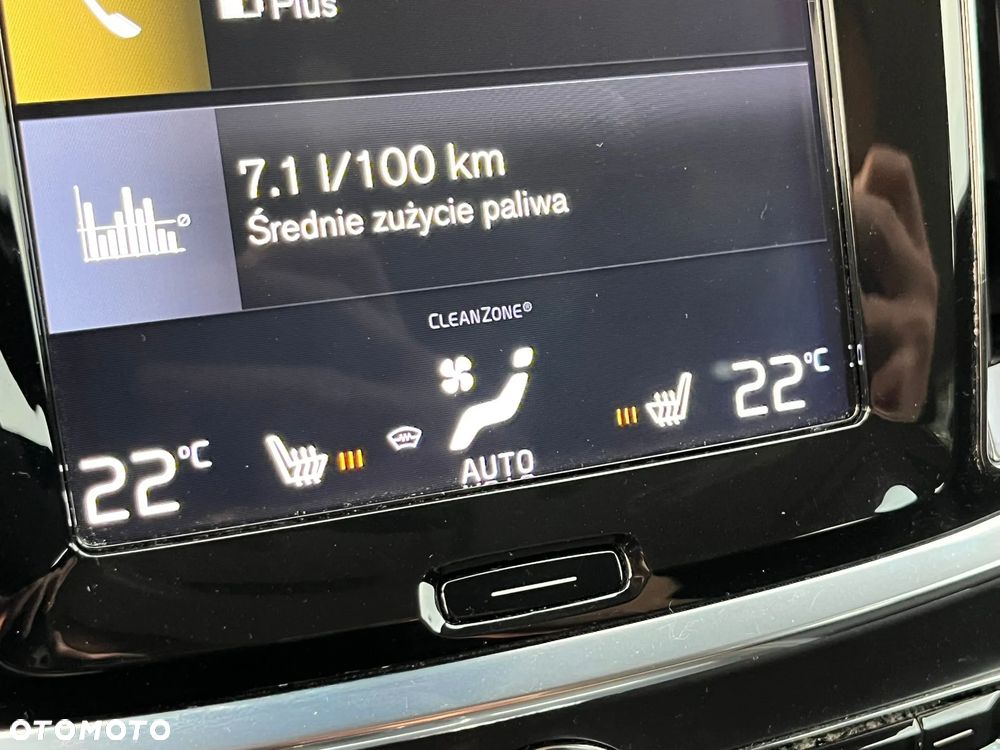 Volvo V60 D4 Momentum Pro - 23