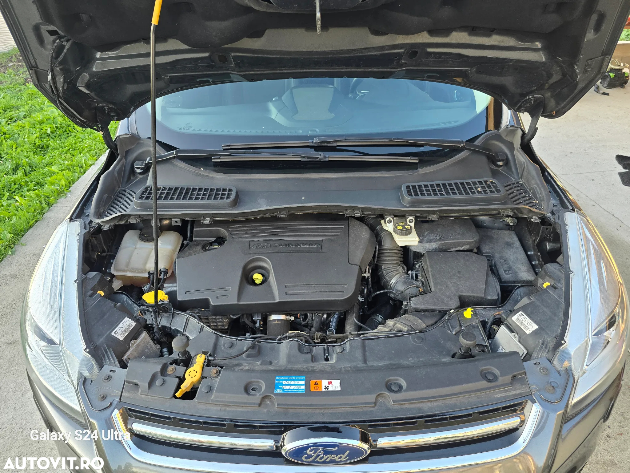 Ford Kuga 2.0 TDCi 4WD Powershift Titanium - 33