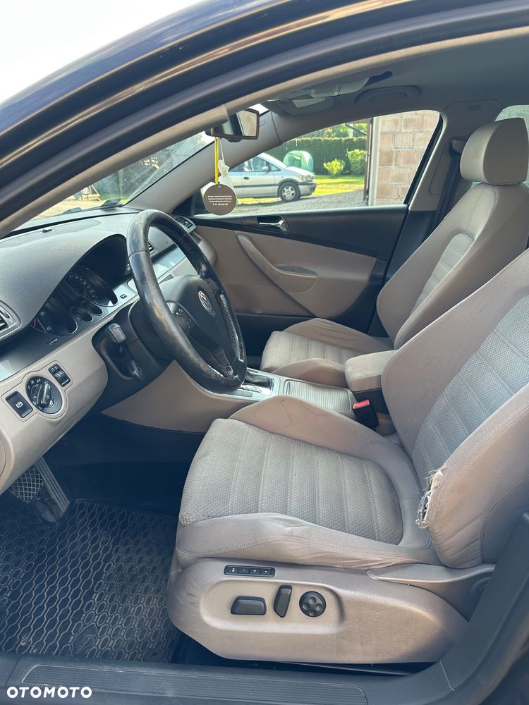 Volkswagen Passat 2.0 TDI DPF DSG Comfortline - 17