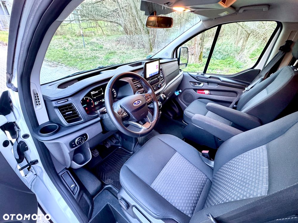 Ford Transit Custom - 8